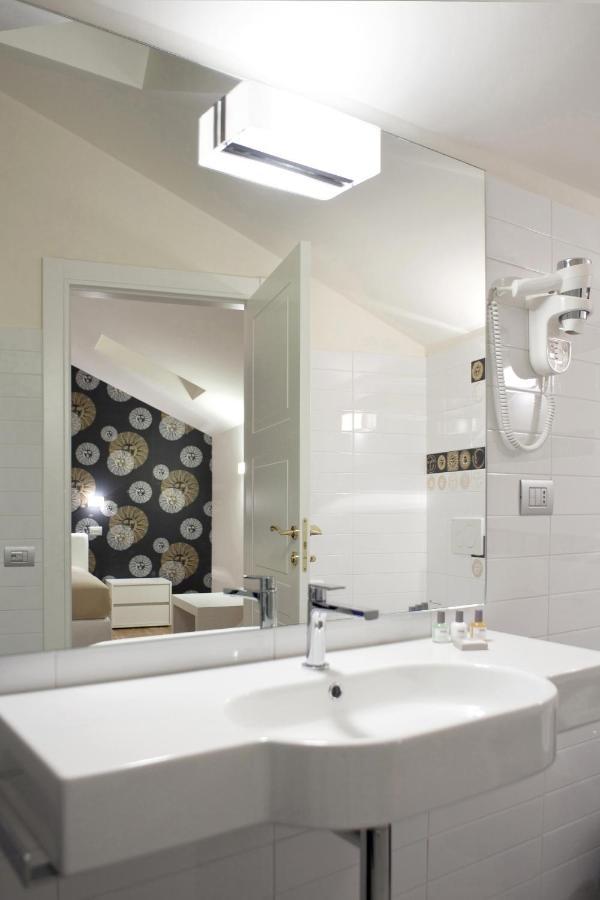Santa Cesarea Residence Luxury Suite - La Vetta Del Sasso Barisano Matera Extérieur photo